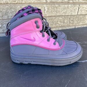 Nike Woodside 2 ACG Youth Sz 1Y Girls High Pink Shell Toe Duck Boots 524876-002